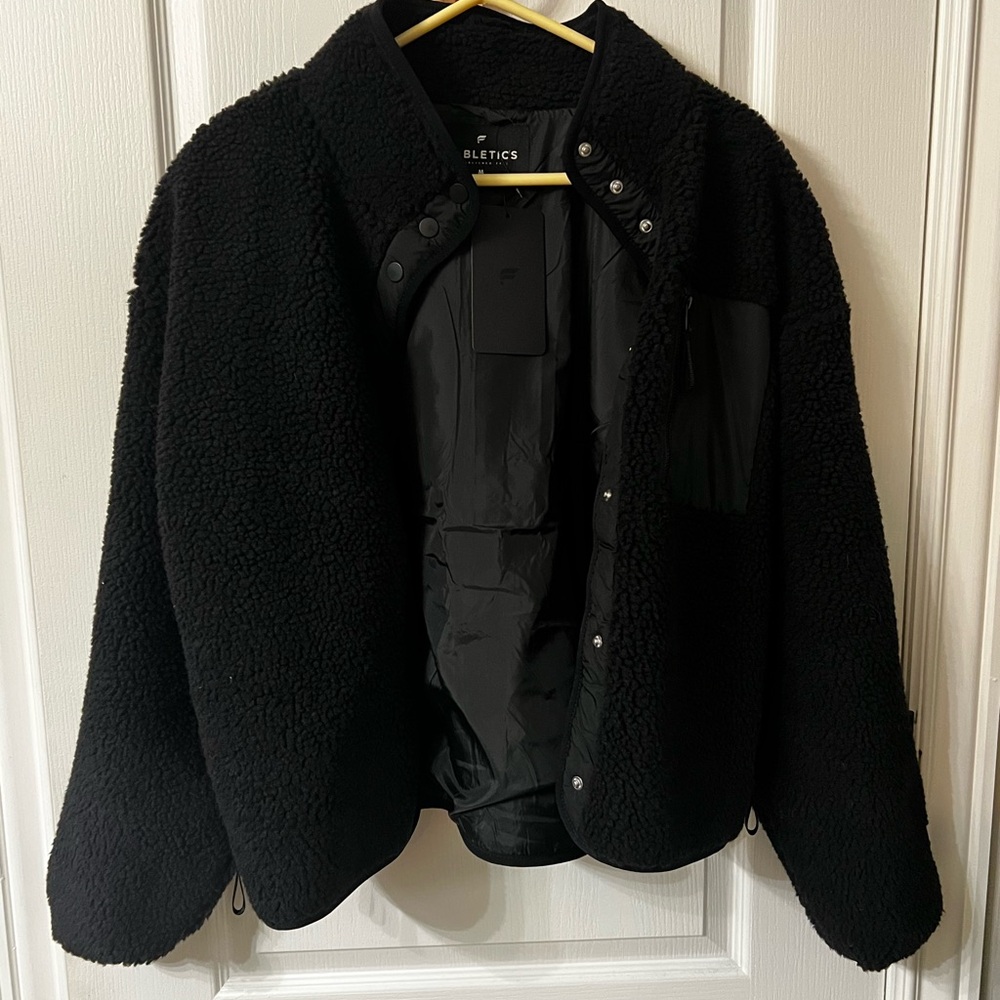 NWT Fabletics teddy jacket size medium black